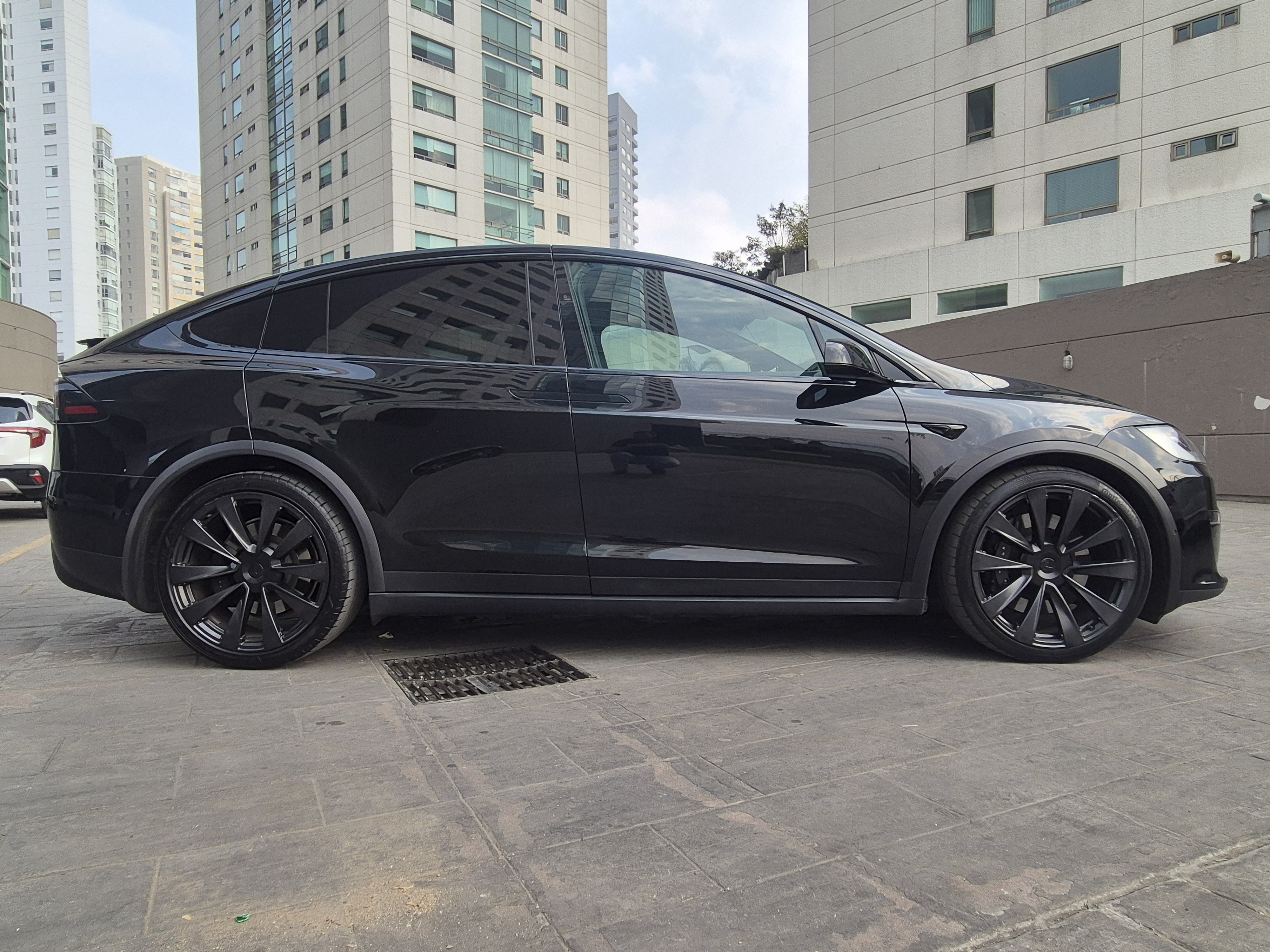 Tesla Model X Long Range
