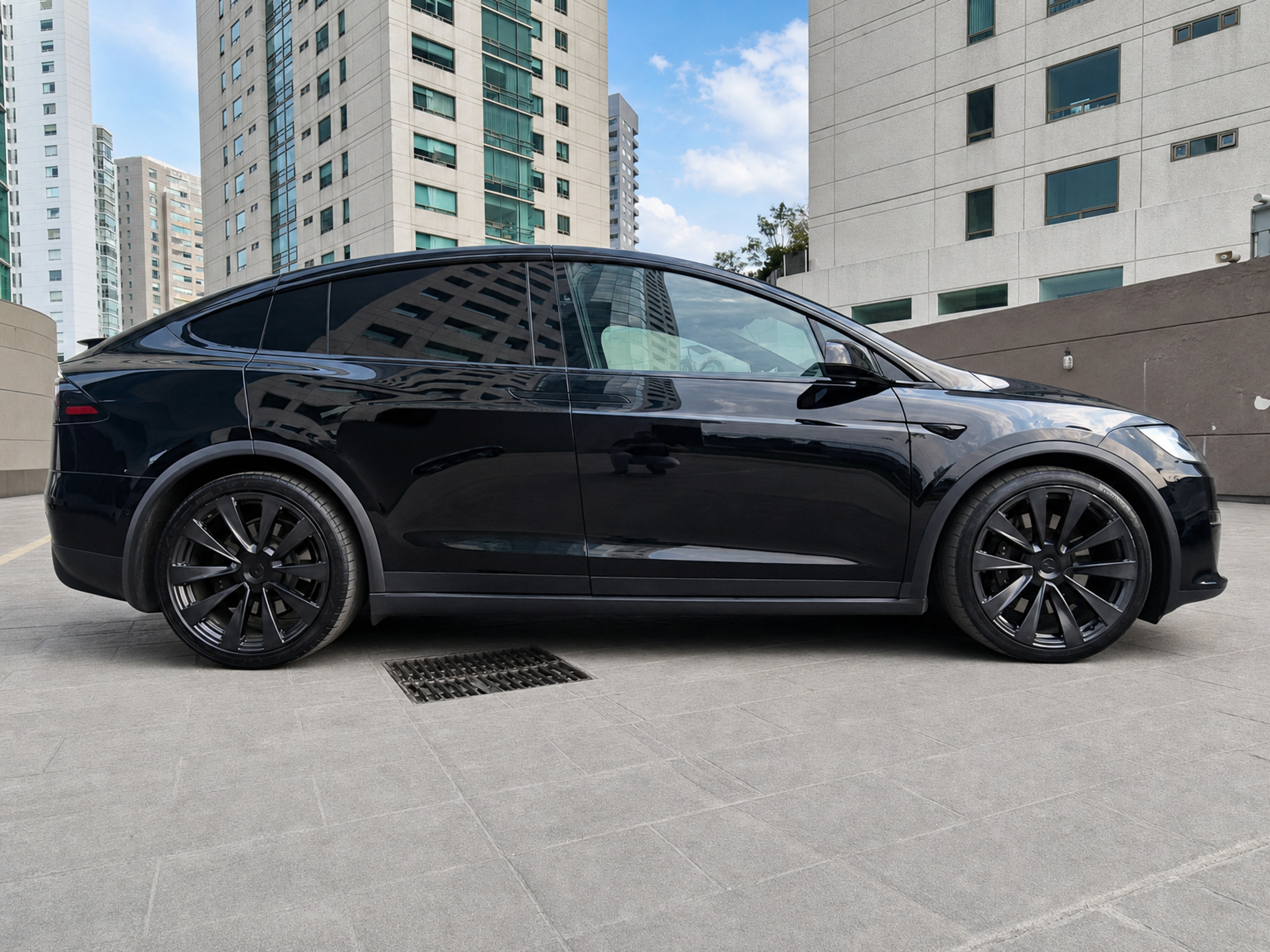 Tesla Model X Long Range